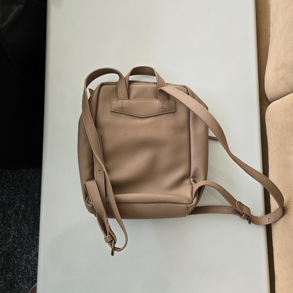 Universal Thread mini backpack - Picture 3 of 3